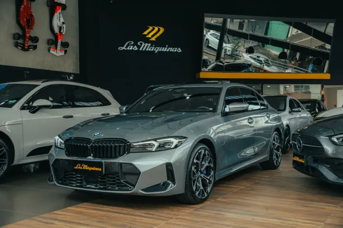 BMW 330E M Sport 2.0 Turbo Híbrido AU 2025