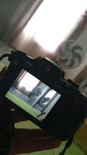 Vende se câmera Nikon fotografica p610