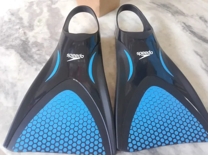 Nadadeira Speedo Original Nova - Nunca Usada.