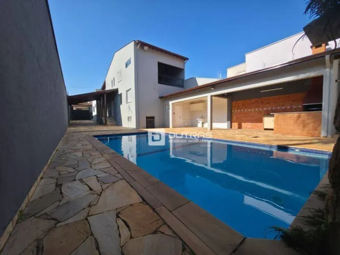 Casa com 4 dormitórios para alugar, 290 m² por R$ 5.016,47/mês - Santa Cecília - Piracicab