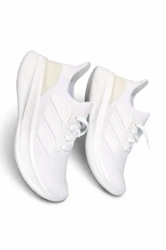 Tênis adidas 