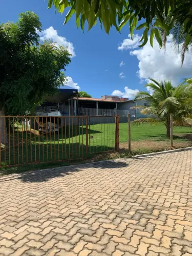 Casa à venda no Condomínio Estância Paula Lorrany.