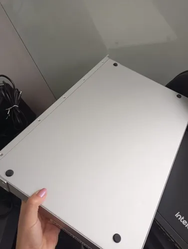 1 switch UNIFI PRO USW-Pro-48 seminovo