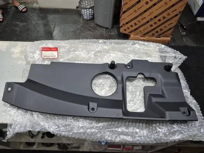 Defletor Superior Radiador Honda HRV HR-V 2023 / 2026 Original Novo