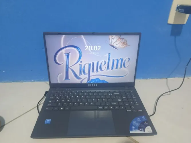 Noutbook ultra