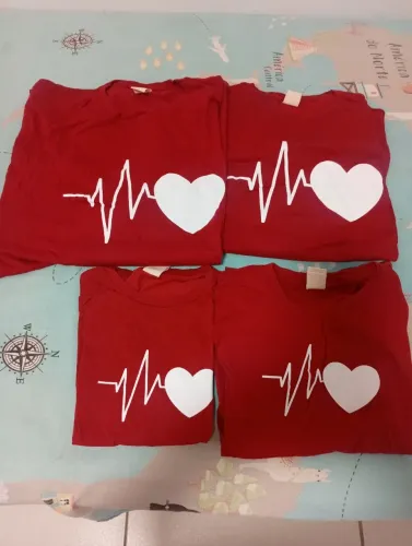 Camisa pai, mãe e filhos