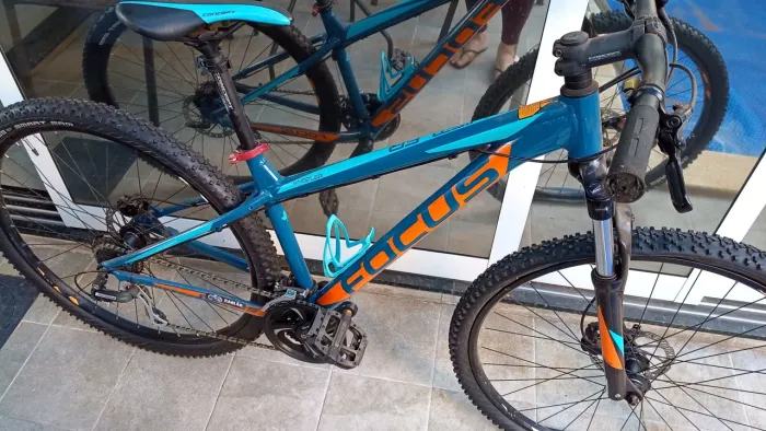 Bicicleta de pedal 