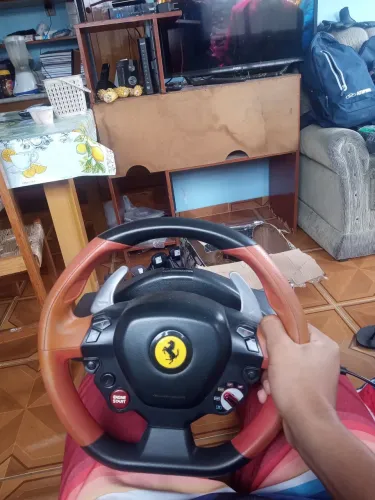 Volante Ferrari Xbox avariado