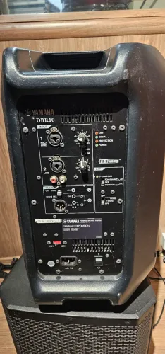 Yamaha dbr10 - Caixa ativa