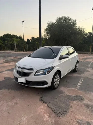 Chevrolet Onix Hatch LT 1.4 8V Flex Power Mec. 4P 2015