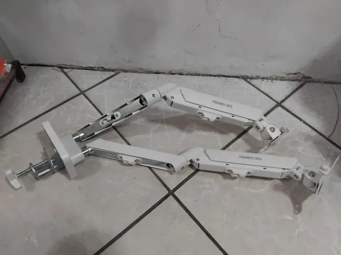 Suporte Articulado com pistão a gás para 2 monitores
