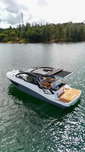 Lancha Focker 388 Gt Parelha 6.2 300hp Eletronico Joystick
