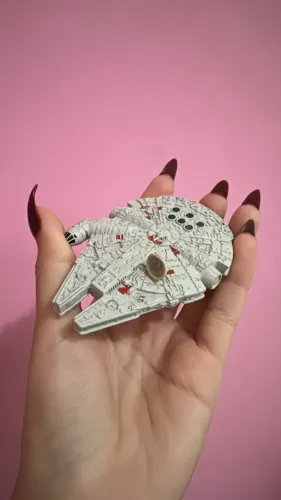 Star Wars Millennium Falcon 10cm 