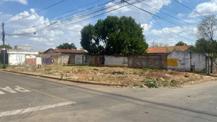 Leia a descrição: Esquina 480,50m² (A 1 quadra da Avenida Rio Verde e Avenida Graça Aranha