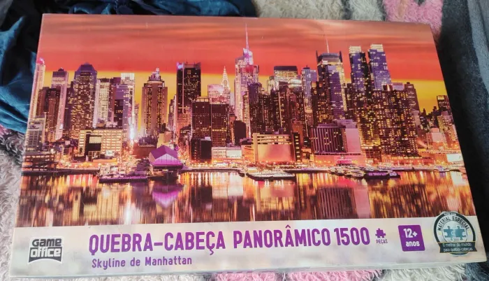 Quebra-cabeça panorâmico skyline manhattan nova york da game office 1500 peças