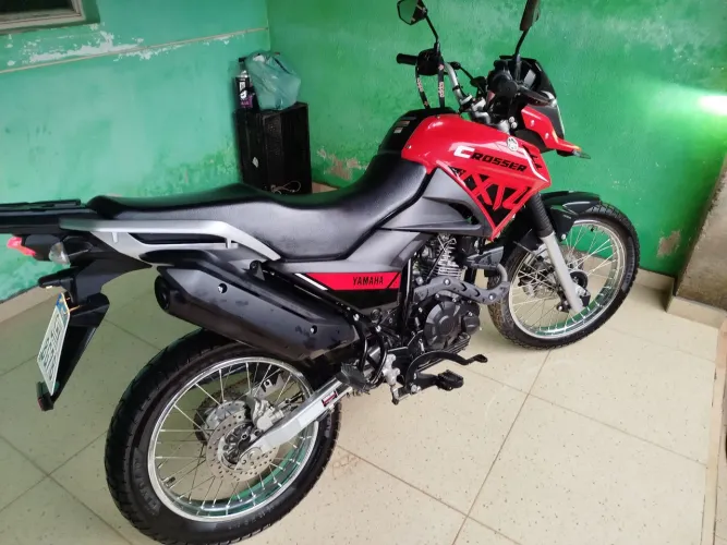 Vende crosser muito conservada