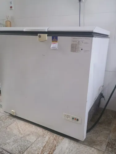 Vendo freezer horizontal Consul 307 litros 