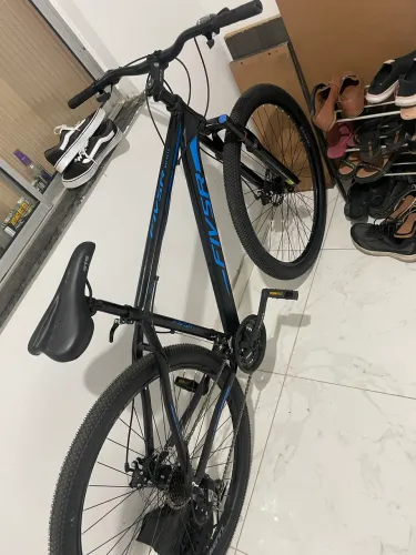 Vendo bicicleta semi nova 
