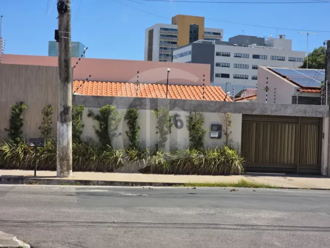 Casa à venda no bairro Inácio Barbosa