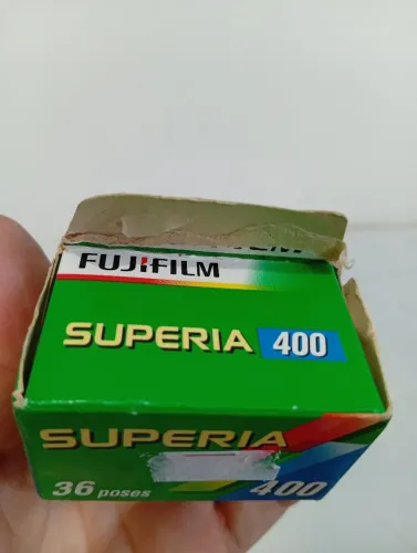 Filme Analógico Fujifilm Superia 400 - 36 Poses (Vencido Lômo)