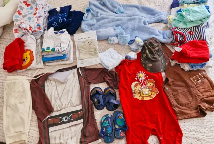 Lote de roupa infantil