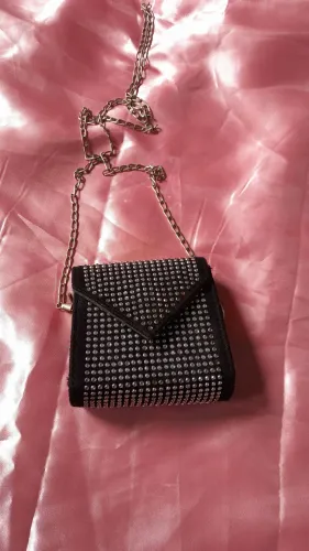 Bolsa mini preta com strass