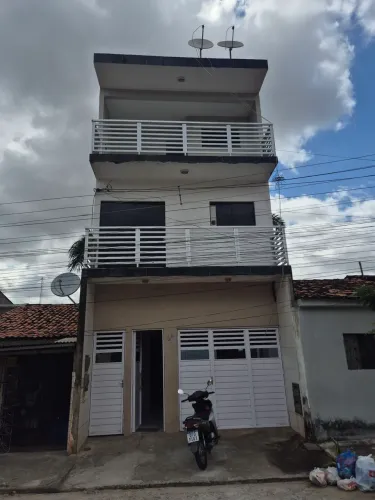 Apartamento 2 Quartos com Suíte, 2 Varandas e Água e Energia Inclusas