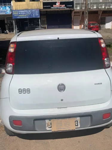 Fiat Uno Vivace 1.0 EVO Fire Flex 8V 3P 2012
