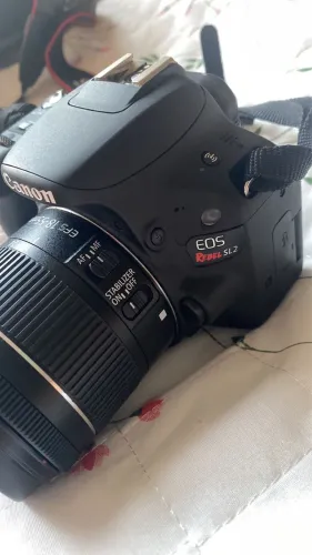 Máquina fotográfica Cânon novíssima