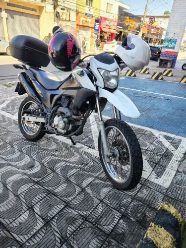 Bros 160