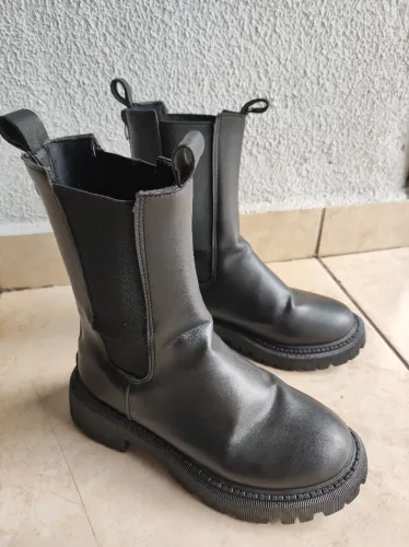 Vendo bota 