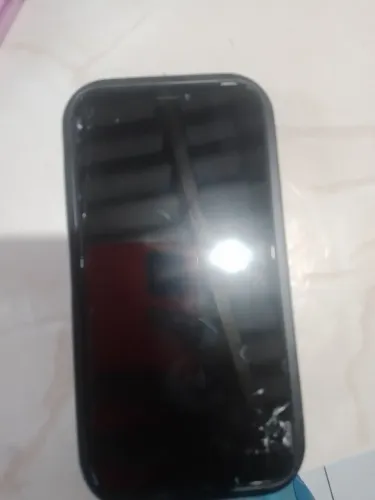 IPHOnE XR 400$ 128gb