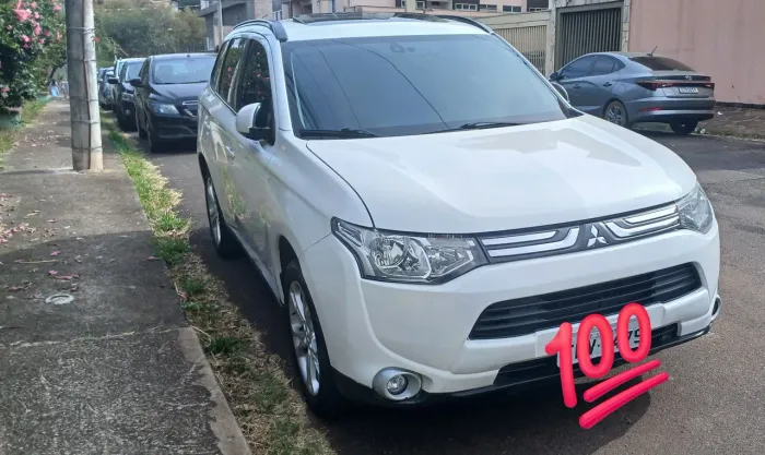 Mitsubishi Outlander 2.0 16V 160cv Aut. 2014