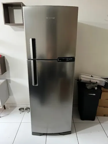 Geladeira INOX Brastemp 375L BRM44HK