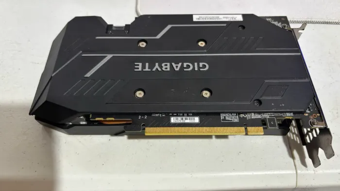 Gtx 1660 super com defeito