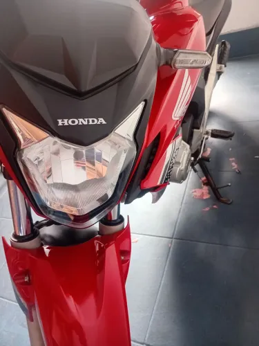 Cb 250 f (23 KM)