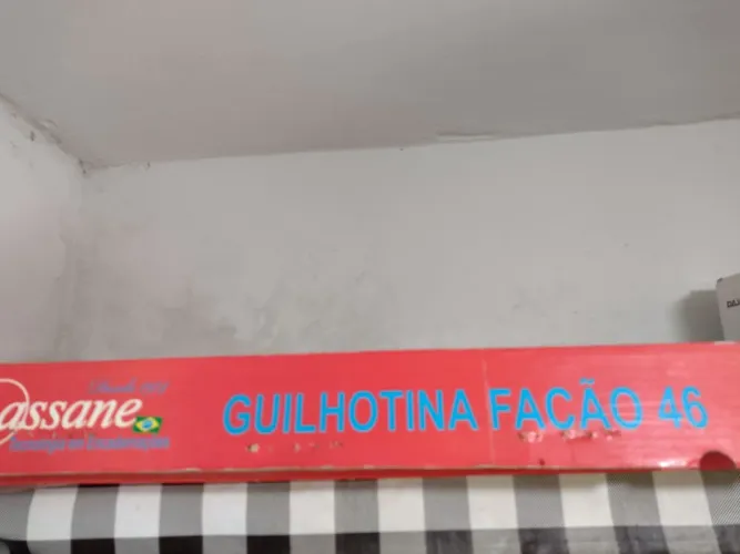 Guilhotina Lassane 46