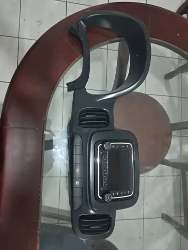 Radio original Fiat Mobi + Moldura 2 din original