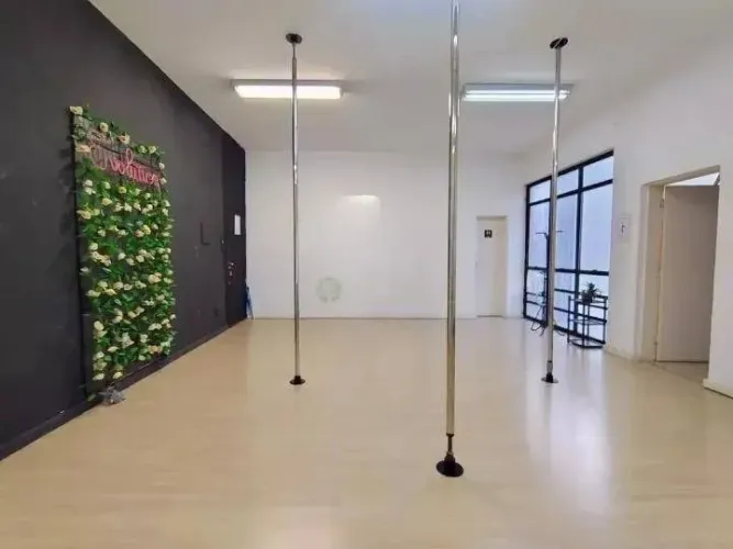 Locação | Conjunto de Salas Comerciais com 78 m² - Centro, em Florianópolis.