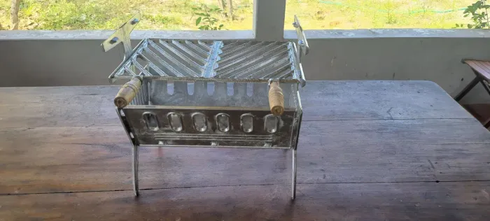 Churrasqueira Média Desmontável em Alumínio Fundido