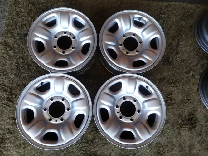 Rodas aro 16 S10 seis furro
