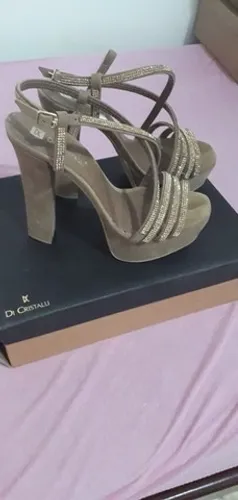Sandalia de festa