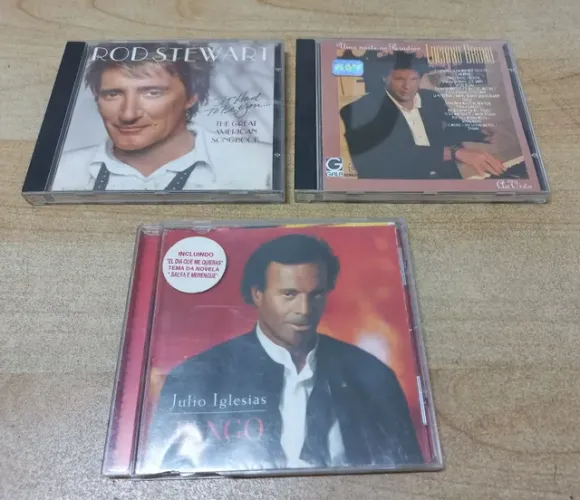 Kit com 03 Cd's Antigos Rod Stewart - Luciano Bruno - Julio Iglesias p Coleção / Sebo <br>