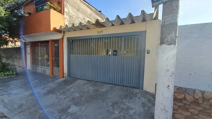 IMÓVEL COM 2 CASAS