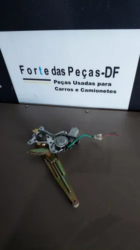 Máquina De Vidro Elétrico Da Porta Traseira Esquerda Da L200 2004/12