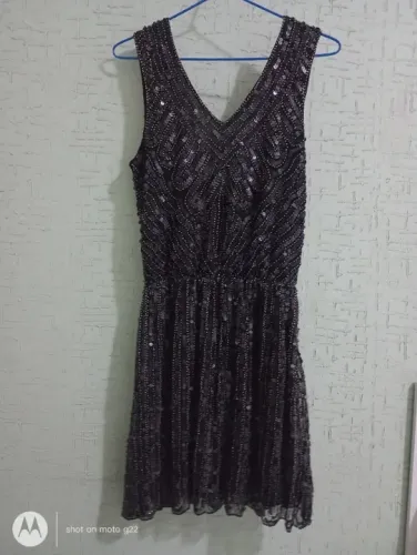 Vestido de festa preto com brilho lantejoulas 