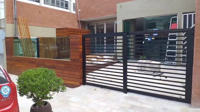 portão manual e automático basculante pivotante de correr de alumínio e ferro 