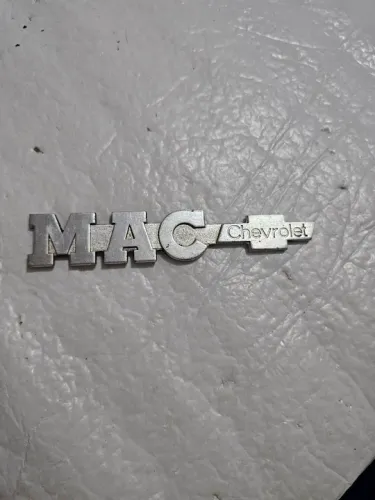 Opala chevette  carvan c10 d10 emblema concessionária gm mac