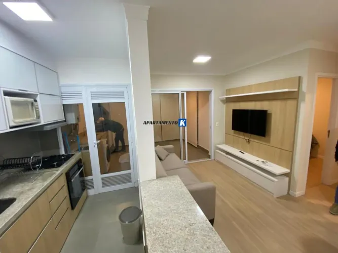 Apartamento MOBILIADO LOCAÇÃO - 67m² - 2 dorms, 1 suíte - 1 Vaga - Varanda c/ Churrasqueir