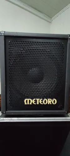 Amplificador Meteoro QX200 + Roadcase ultra reforçado 